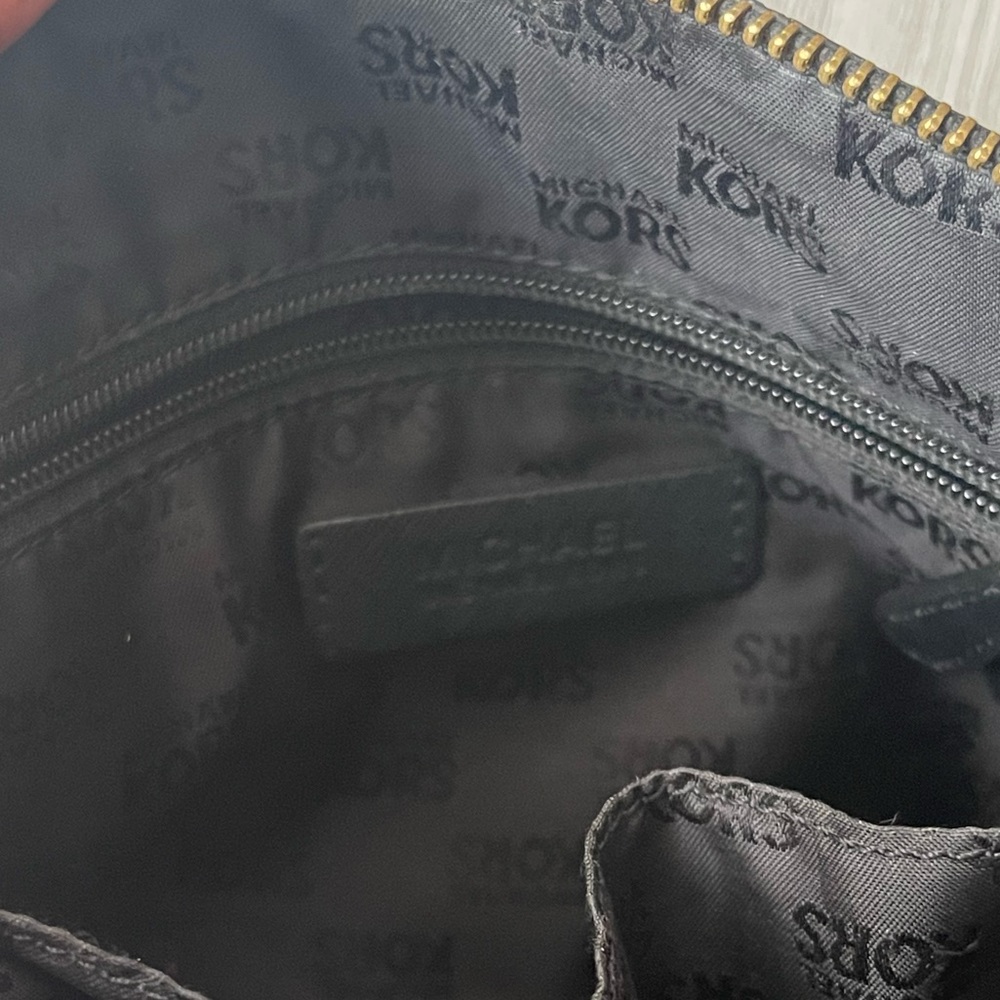 Michael Kors Crossbody Purse - Picture 4 of 8